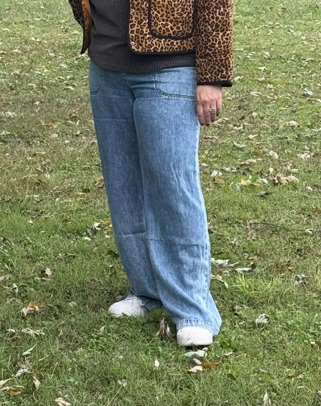 Washed Chambray Wide Leg Pant