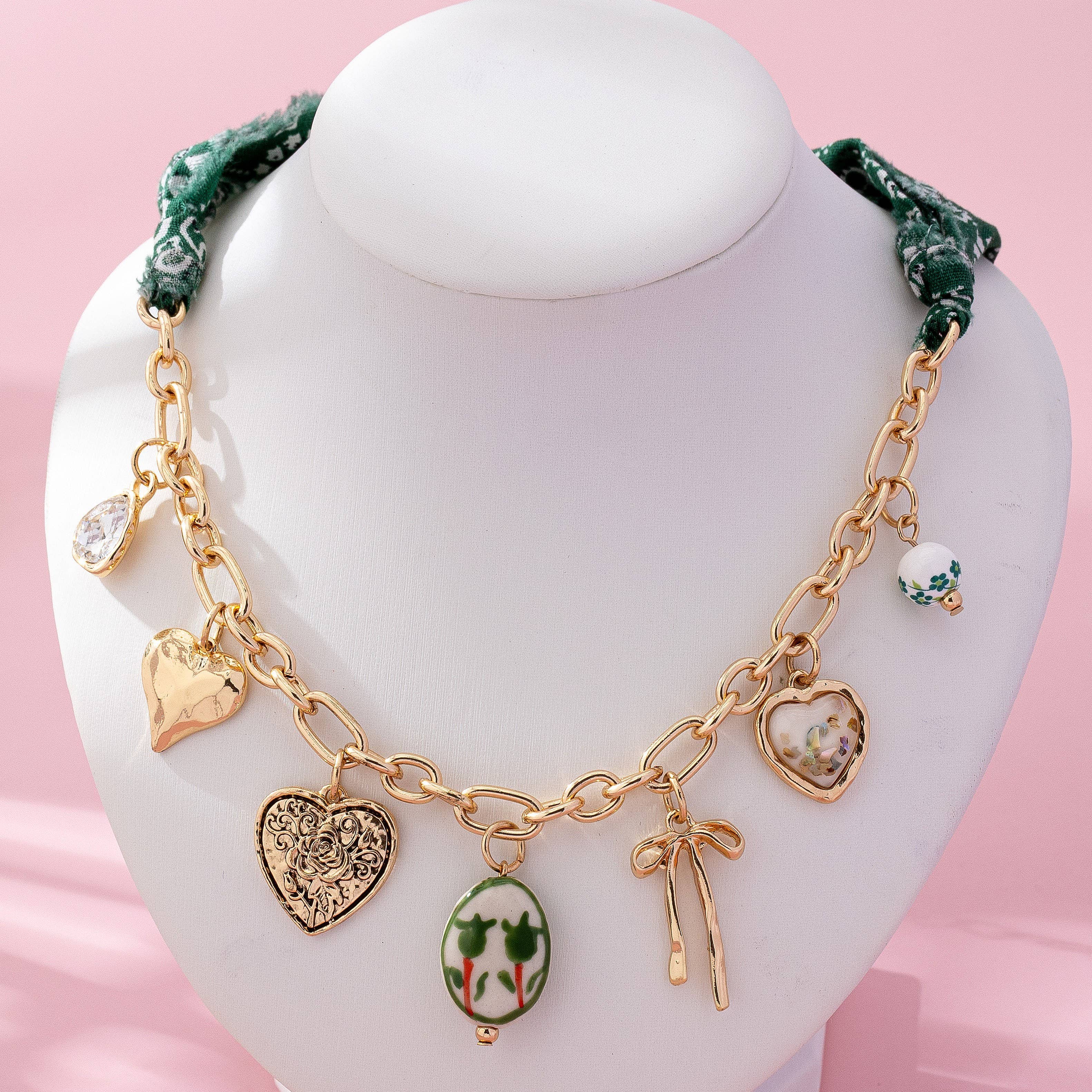 SCARF CHARM NECKLACE-PORCELAIN HEART BOW | 80N92717